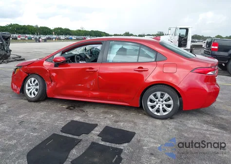 2021 Toyota Corolla Le z USA, uszkodzony, nr VIN 5YFEPMAE6MP196640